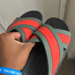 gucci web slides