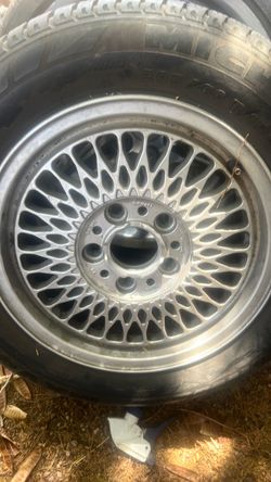 BMW Alloy Wheel with Michelin Tire 205/60