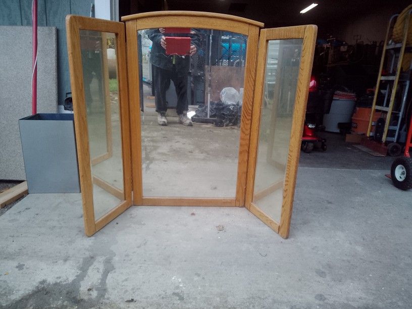 Large Mirror Free