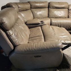 Power reclining sectional with power headrest sofa. 6 Pcs.