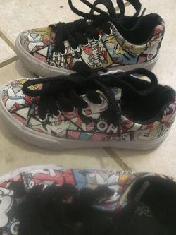 Disney kids size 11/12