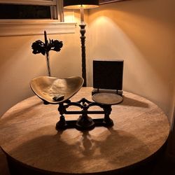 Antique scale