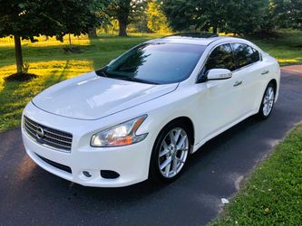 Great - Nissan Maxima SV