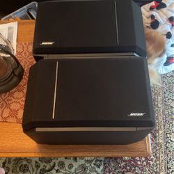 Bose 301 Series IV Corded Speakers. 