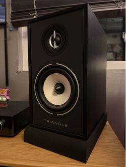 TRIANGLE BOREA BR02 SPEAKERS (pair)