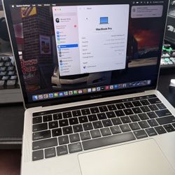 MacBook Pro 2019 13”