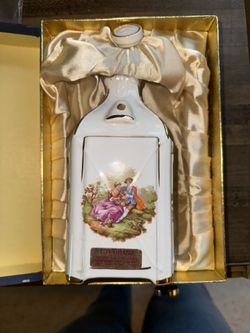 Vintage 1969 Giffard Creme de Menthe Porcelain Liquor Decanter