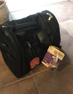 Pet carrier for small animal (up to 10 pounds)