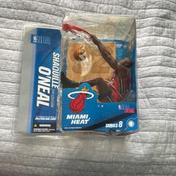 $20 Shaquille O’neal Figurine Dunking