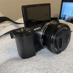 Sony Alpha a5000 Camera with 16-50mm OSS Lens (Black)