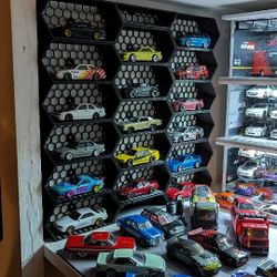 Modular Hex-Grid Hot Wheels Display 