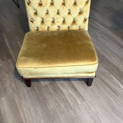 Accent Chair 