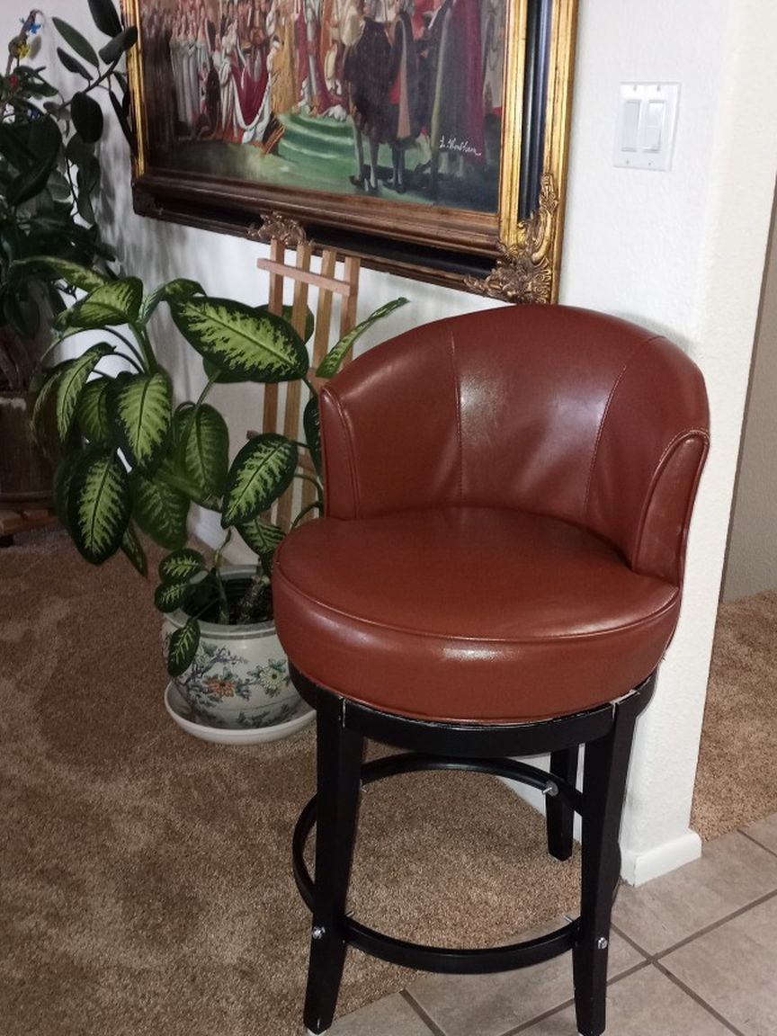 Pier 1 Brown Leather Stool 25" From Floor To top Of Seat