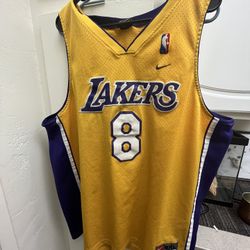 Nike NBA Los Angeles Lakers Icon Edition Kobe Bryant Swingman Jersey