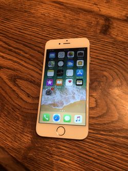 Flawless 128gb unlocked iPhone 6s white