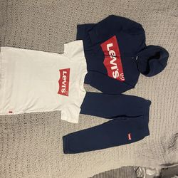 Boys Levi’s Sweater, Shirt And Pants Size 6