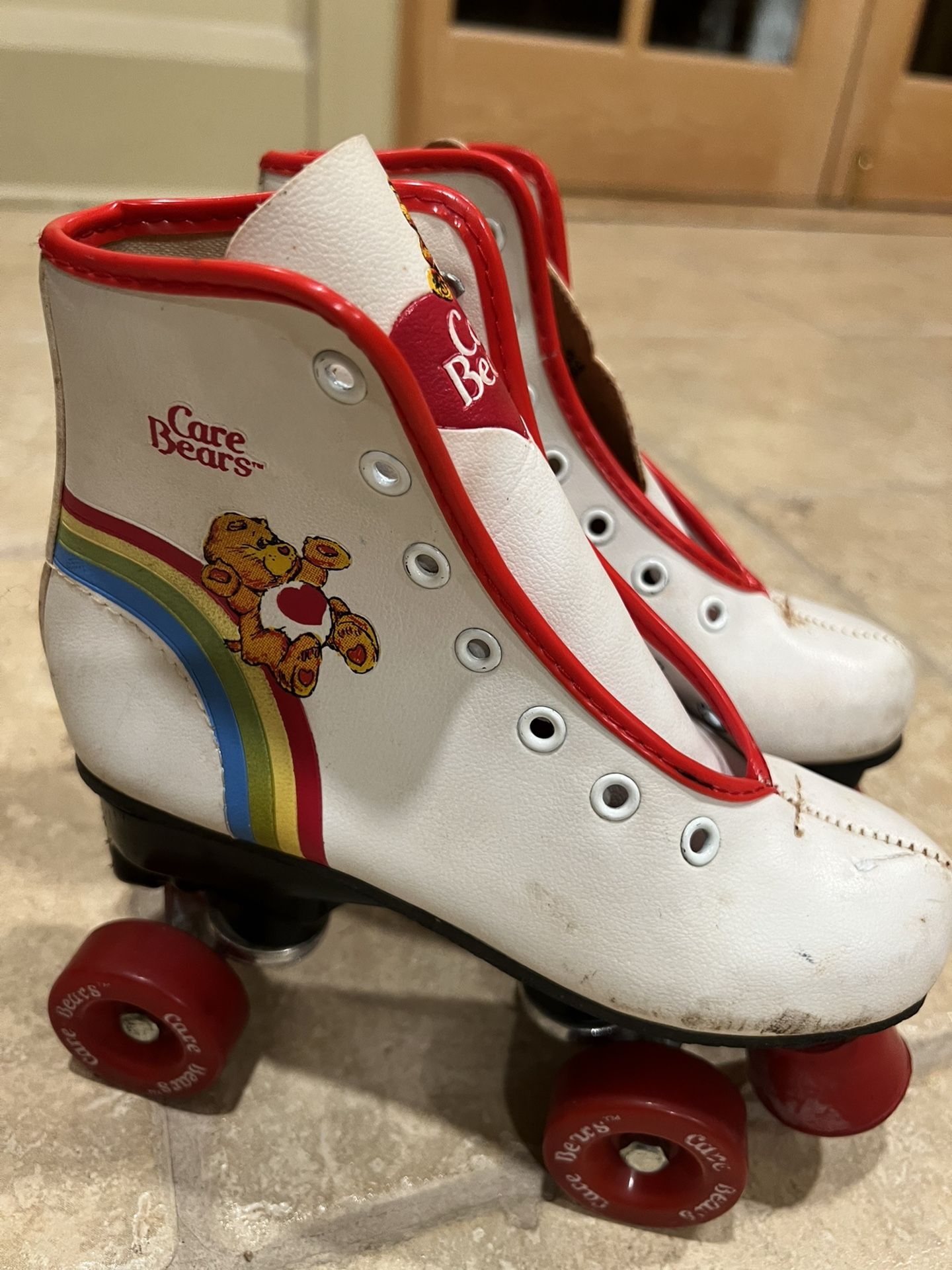 Vintage Care Bear Size 12J kids Roller Skates