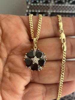 Black flower necklace