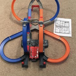 Hot Wheels Track - Mega Loop Mayhem
