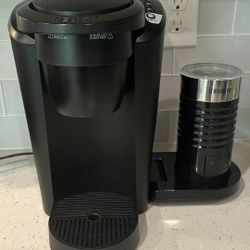 Keurig + Frother + Reusable Cups + Holder Accessorie