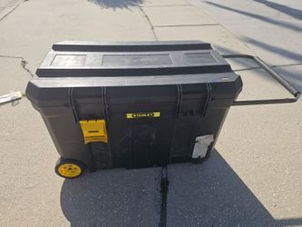 Stanley rolling tool chest