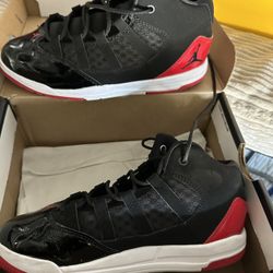 JORDAN MAX AURA (PS) Red/ Black 3Y