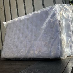 New 11 inch thick mattresses! Pay cash or card.