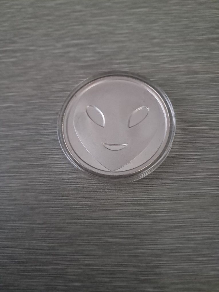 1 OZ Silver Round Emogi