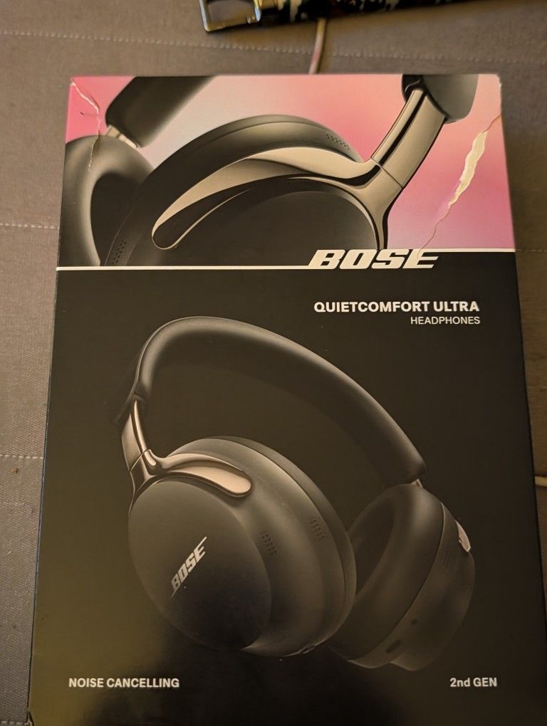 Like New Bose QuietComfort 35 II (Used Once)