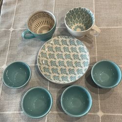 Coastal Aqua & White Dinnerware Set – 10 Pieces