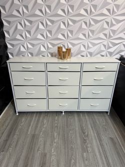 Dresser With 12 Drawers
