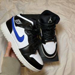 Air Jordan 1 Mid (GS) Multi Color Swoosh Sz. 6.5y