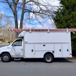 2003 Ford E-350 Shopvan