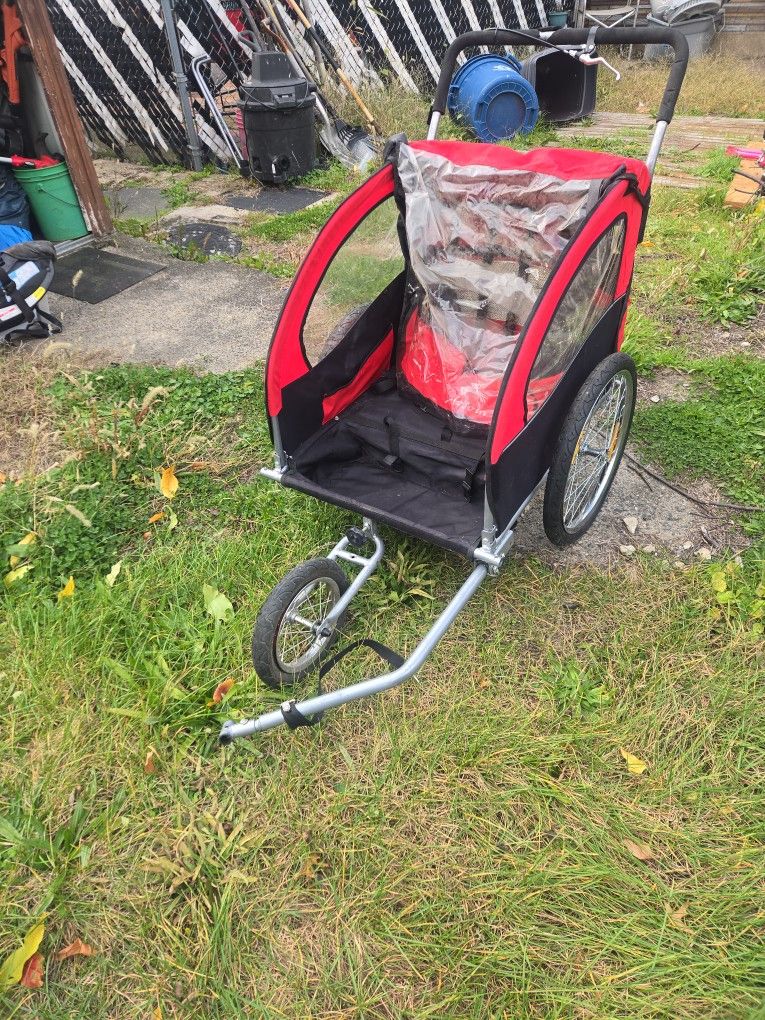 Dog Bike Carrier Popular. Clean. New Tires. Bosom. Red. Dog Or Children