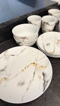 Marble Print Dinnerware Set- 14 pieces