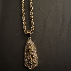 Stainless Steel Rope Chain With Virgin Pendant