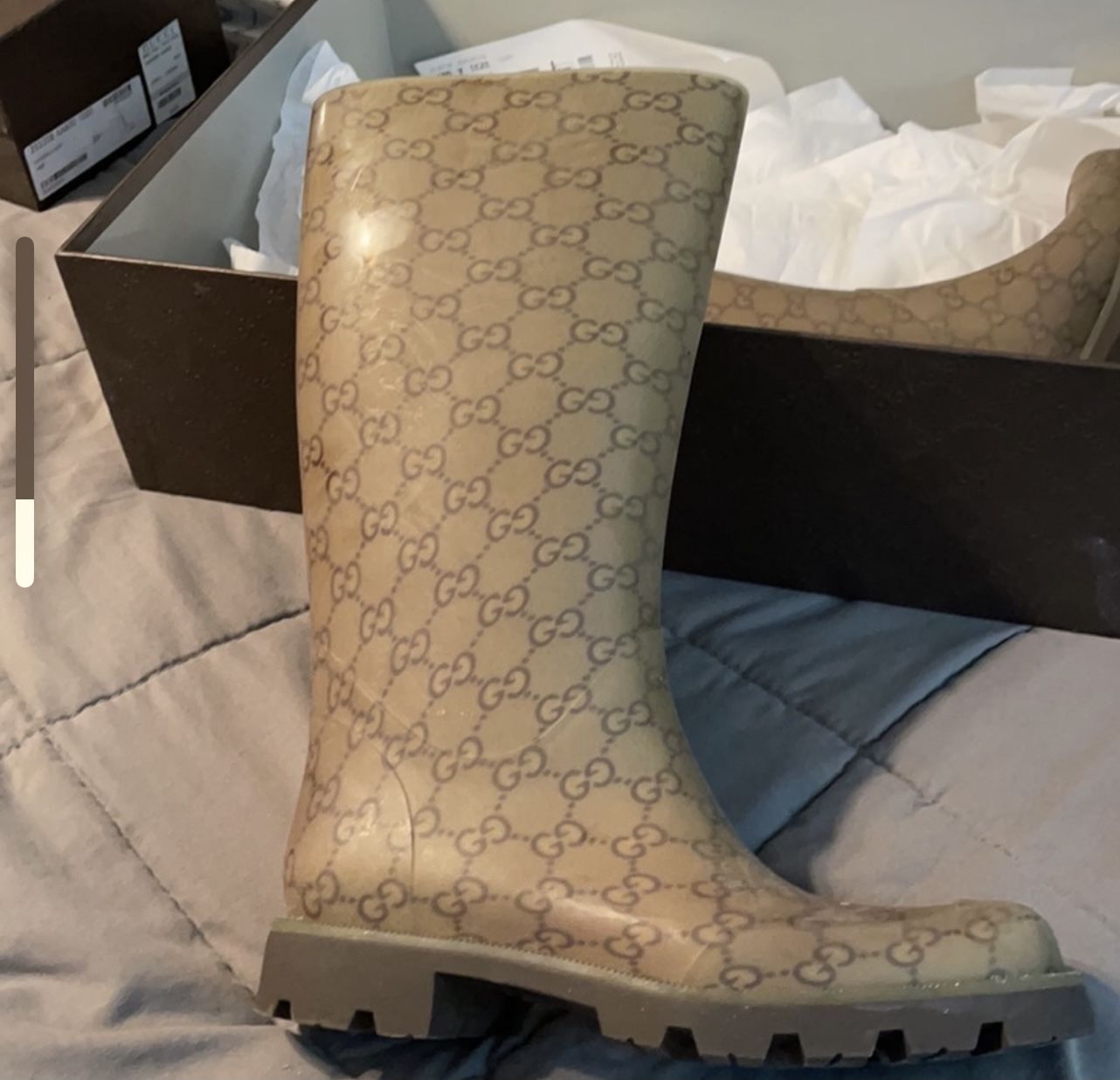 authentic gucci rain boots size 6