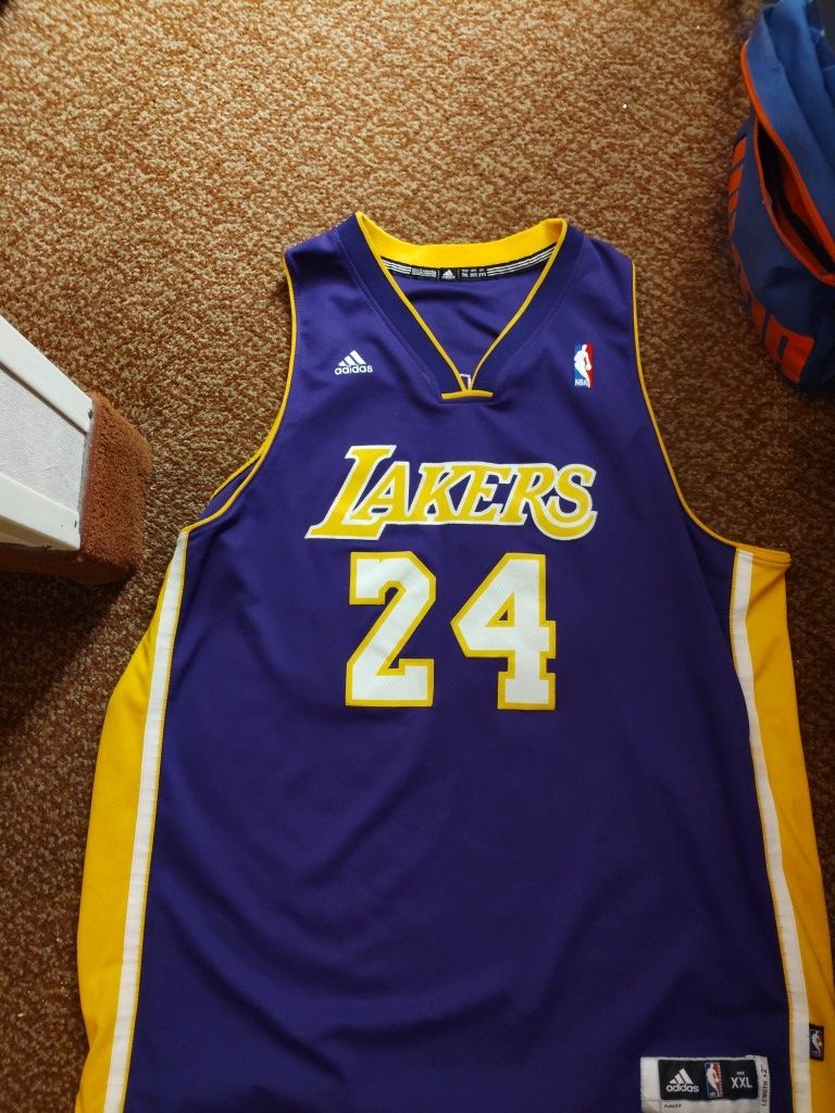 Laker Jersey ( Kobe)