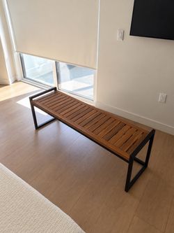 Beautiful wood bench!! Perfect condition