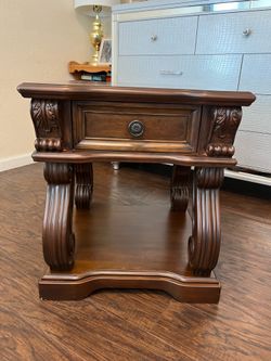 Dark Oak Side Table – $200, Good Condition