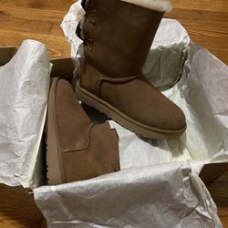 Ugg Brand New Size 5 