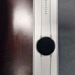 
Samsung Galaxy Watch 5  
