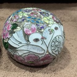 VTG Cloisonne Paper weight enameled, floral, Gold, Purple, , pink, green Round
