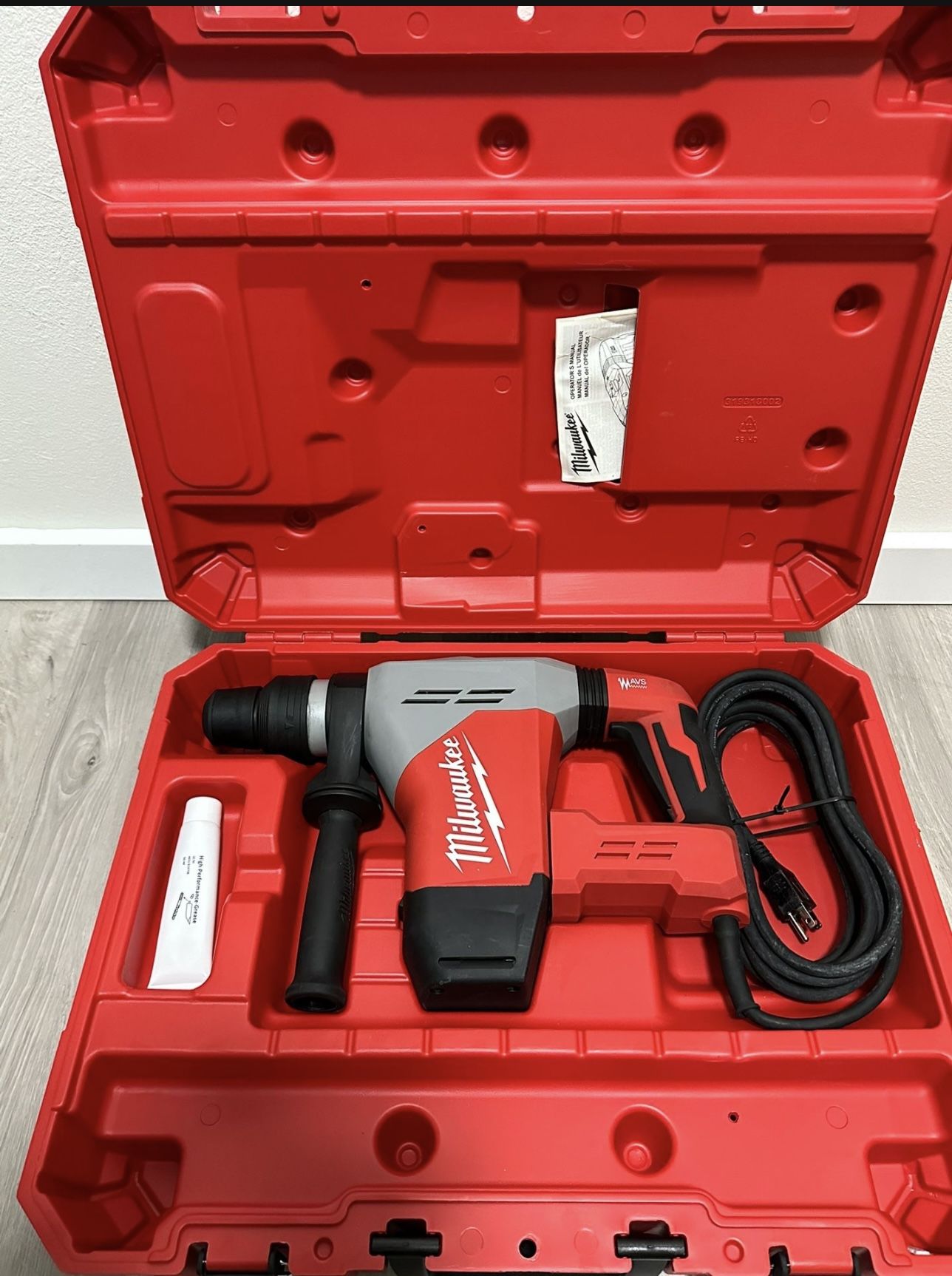Milwaukee1-9/16 in. SDS-Max Rotary Hammer