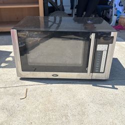Oster Microwave 