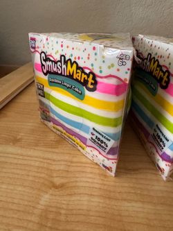 SmushMart Rainbow Layer Cake Squishy Toy
