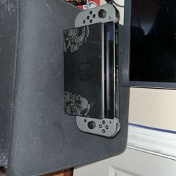 Limited Edition Nintendo Switch Black/silver