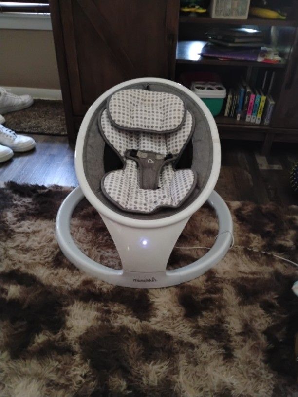 Munchkin Baby Swing