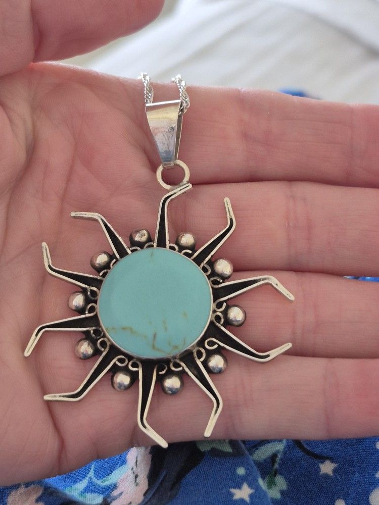 Vintage MEXICO STERLING SILVER LARGE TURQUOISE SUN PENDANT NECKLACE