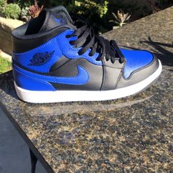 Jordan 1 Royal Blue Mids